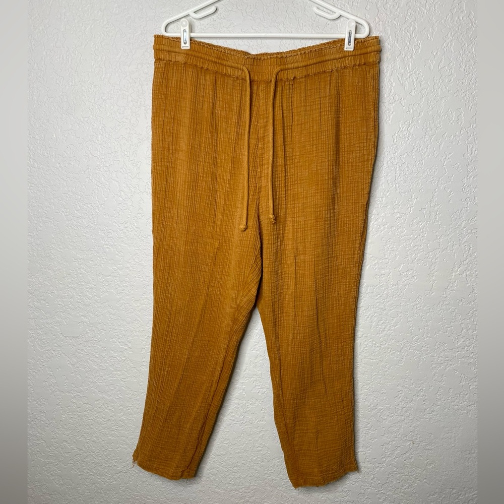 Wonderly Amber Cropped Pants